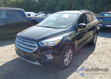 2018 Ford Escape Se z USA, uszkodzony, nr VIN 1FMCU9GD1JUD40133